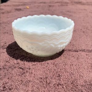 White Scalloped Edge milk glass Bowl